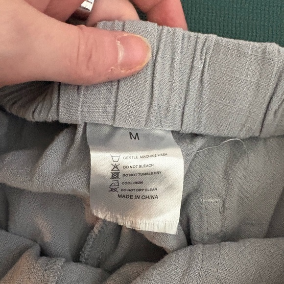 High Waist Gray Shorts with Elastic Waistband - Picture 4 of 5